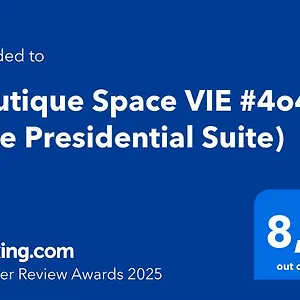 Vibestudio 404 - Central - Ac - Near Parking Apartment