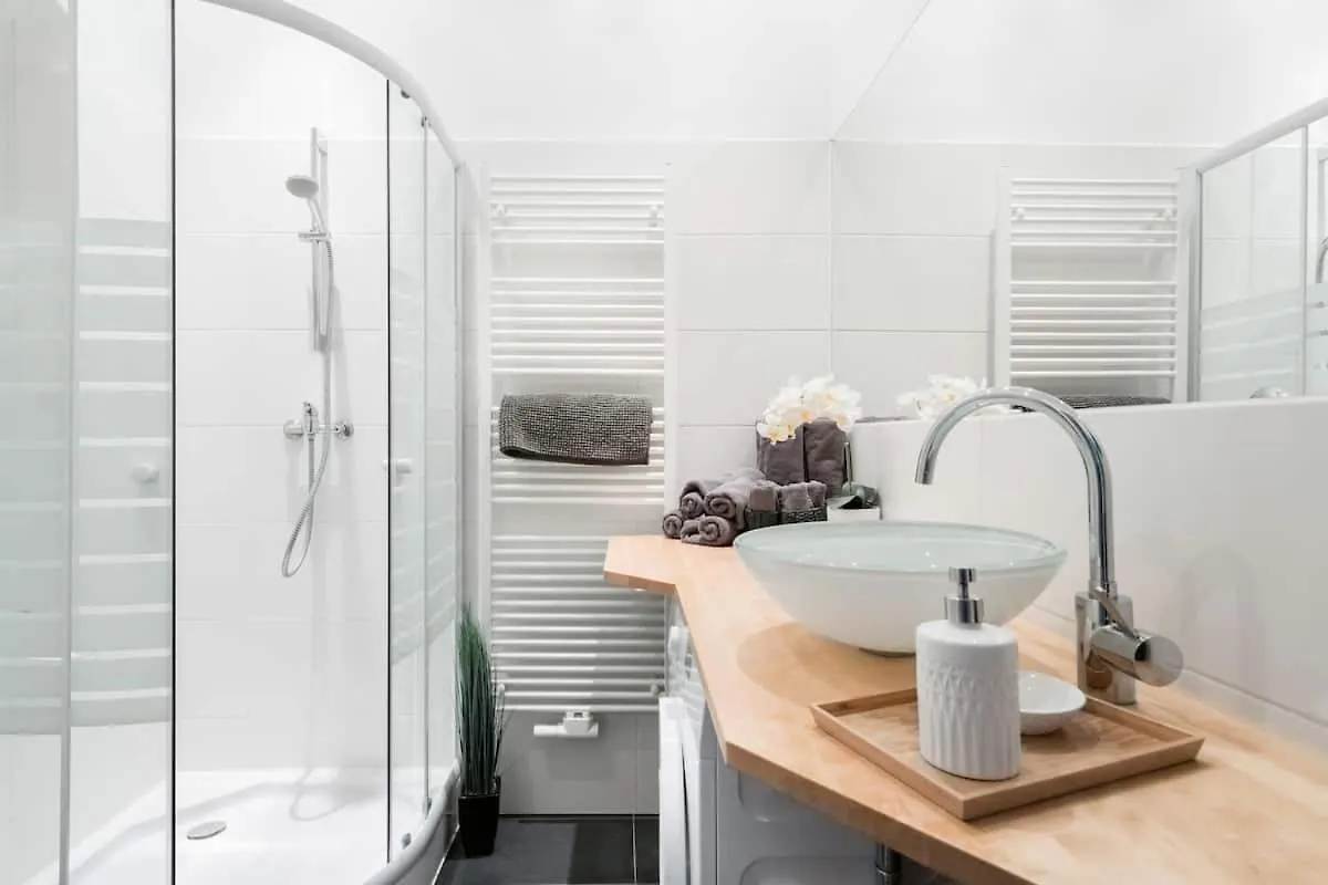 ⍟Luxurious And Bright⍟ 5 Min Walk To City Center Apartment Vienna