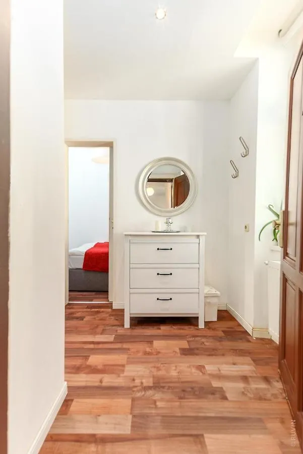 ⍟Luxurious And Bright⍟ 5 Min Walk To City Center Apartment Vienna 0*,  Austria